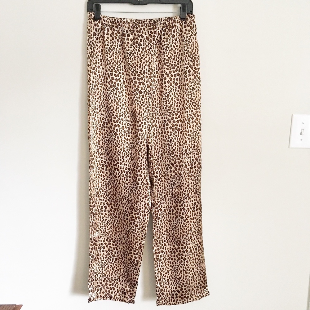 ❌SOLD❌Vintage Leopard print satin pajama pants small - Picture 1 of 3